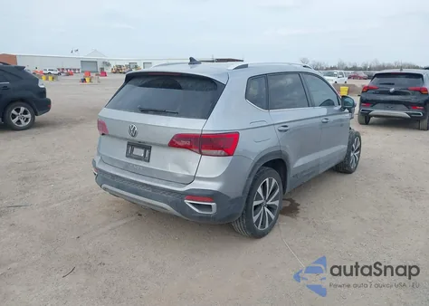 2024 Volkswagen Taos 1.5T Se из США, поврежденный, VIN 3VVSX7B22RM053208